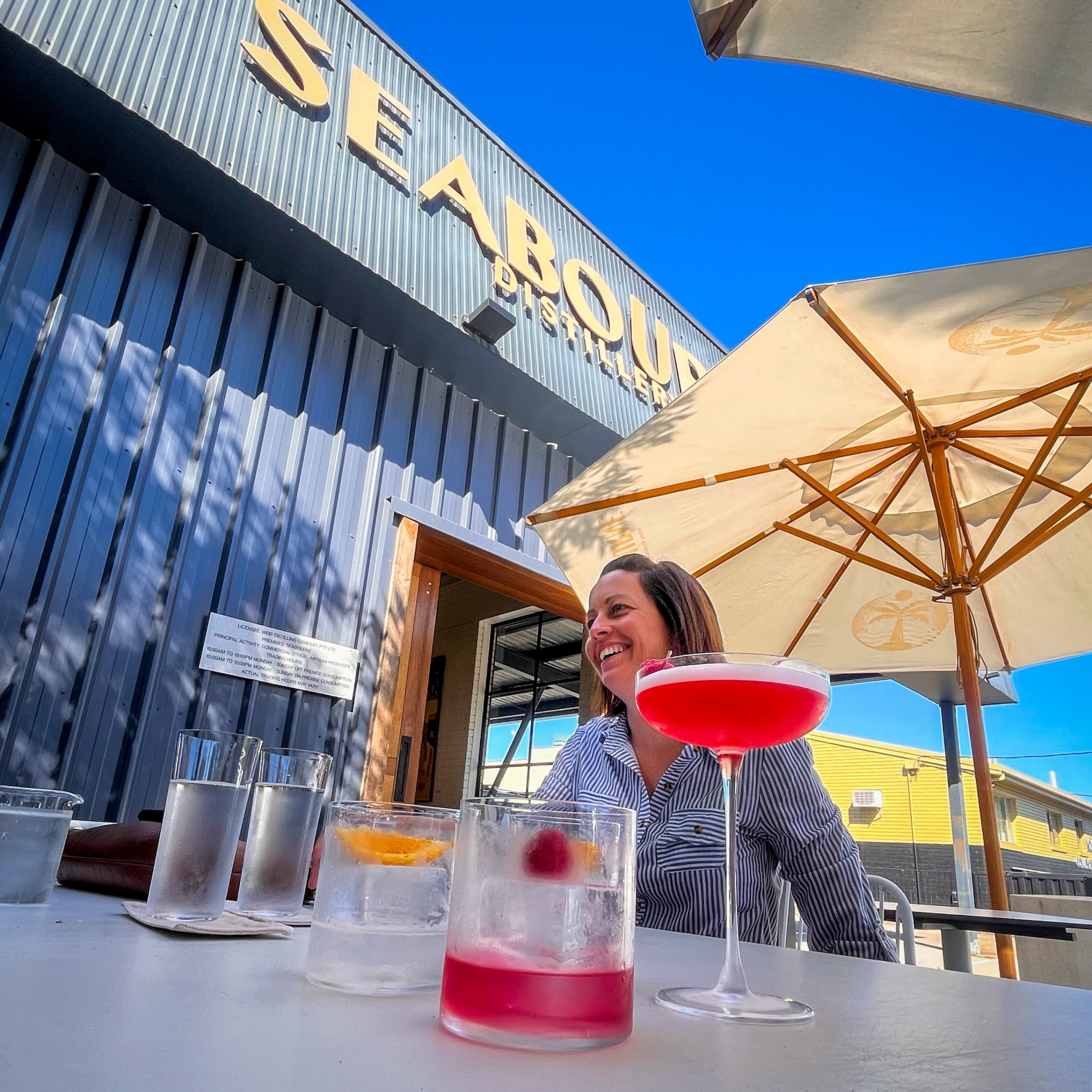 Cocktails outside Seabourne Distillery
